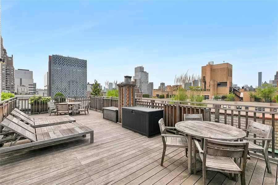 301 E 69th ST #4C, New York (manhattan), NY 10021