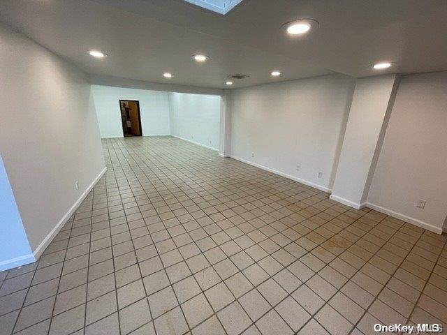 Maspeth, NY 11378,59-78 54 AVE