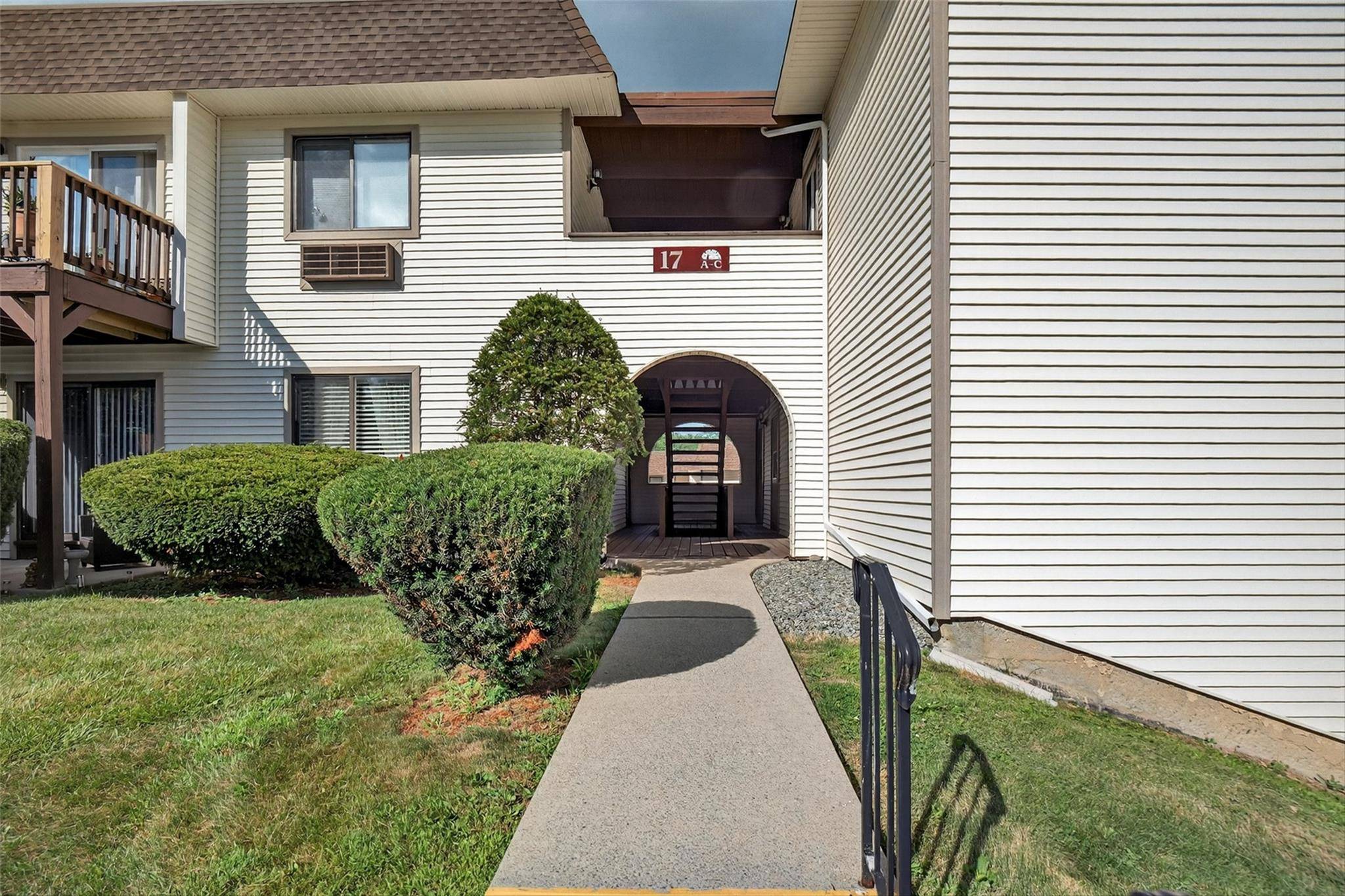 17 Village Park DR #3A, Fishkill, NY 12524