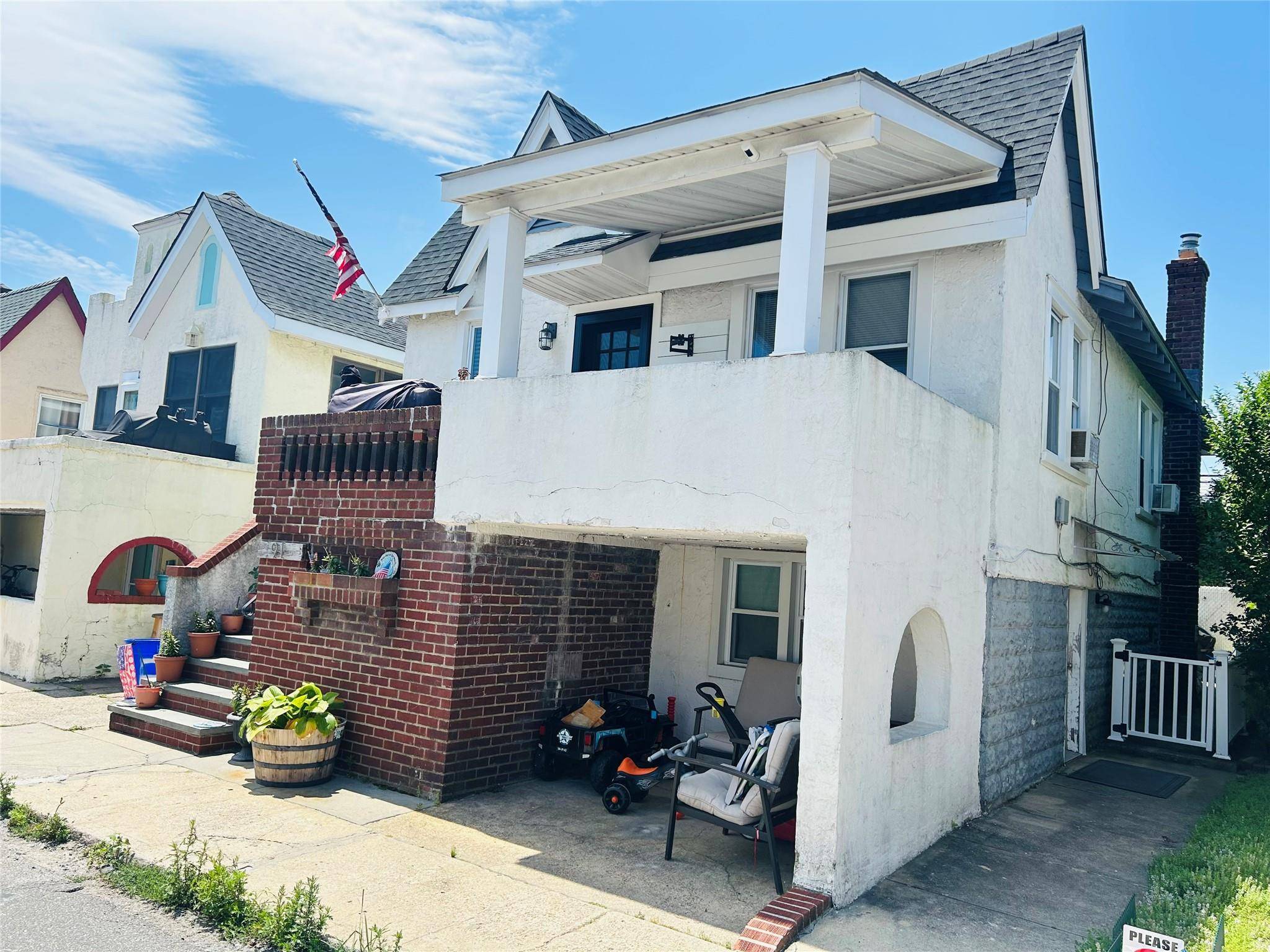 Long Beach, NY 11561,91 Florida ST #MAIN  LEVEL