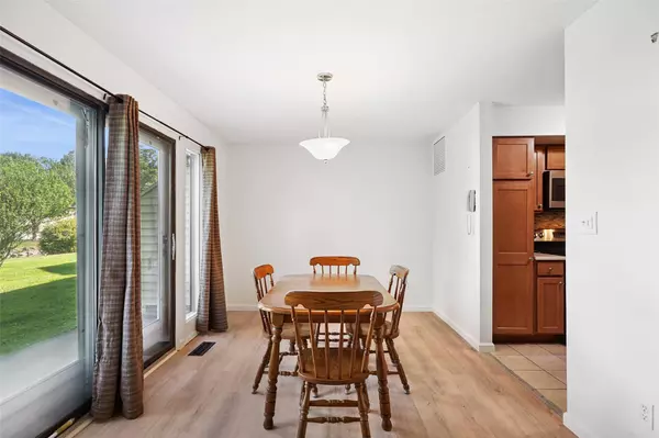 Yorktown Heights, NY 10598,52 Jefferson OVAL #E