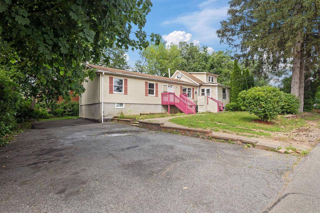 Nanuet, NY 10954,14 Cooper Dr
