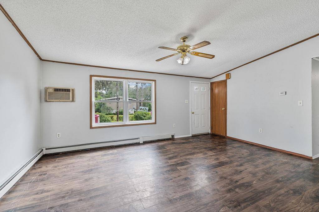 Nanuet, NY 10954,14 Cooper Dr