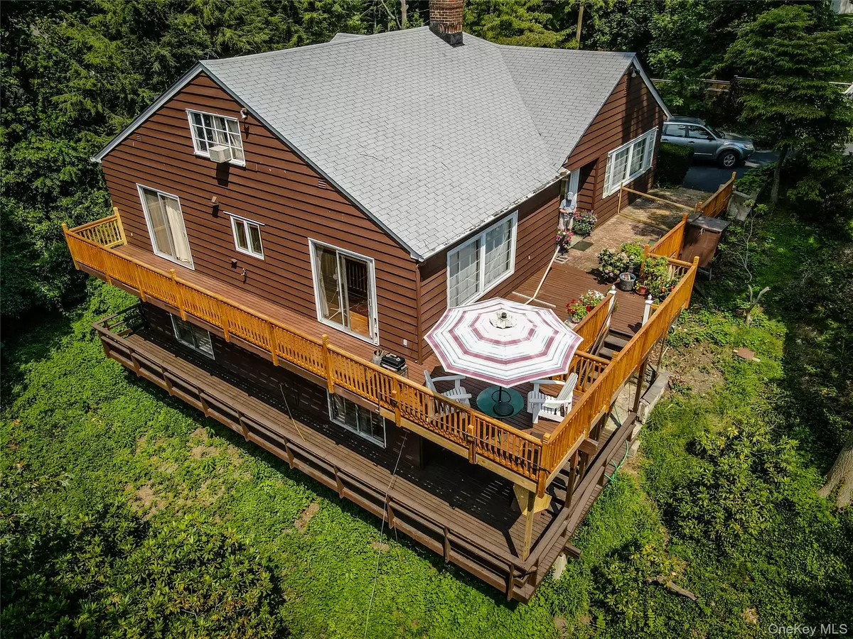 Roslyn Harbor, NY 11576,50 Glenwood RD