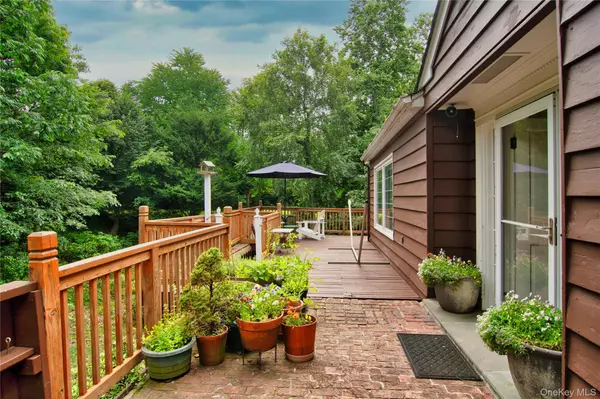 Roslyn Harbor, NY 11576,50 Glenwood RD