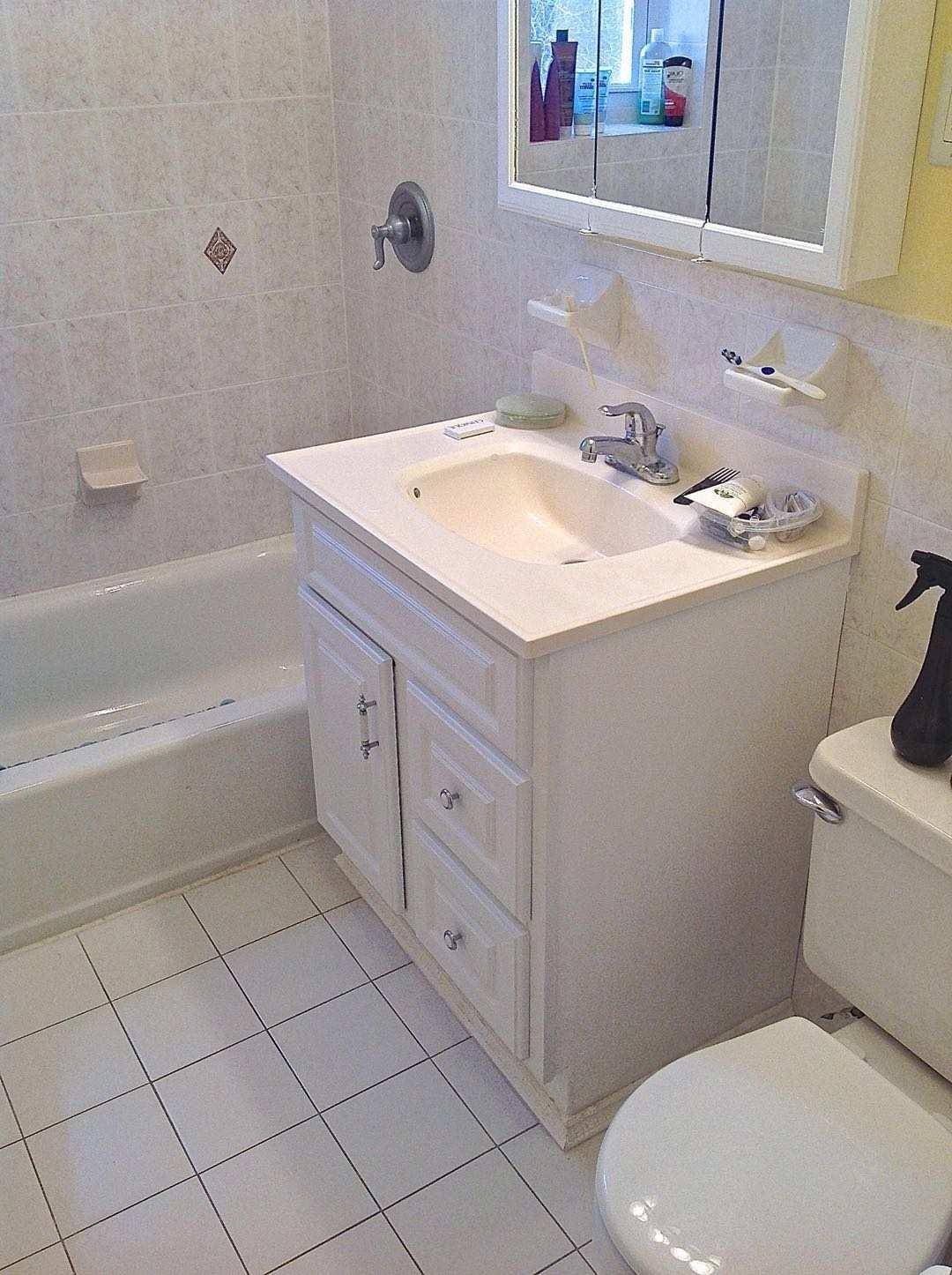 Elmhurst, NY 11373,8502 57th RD