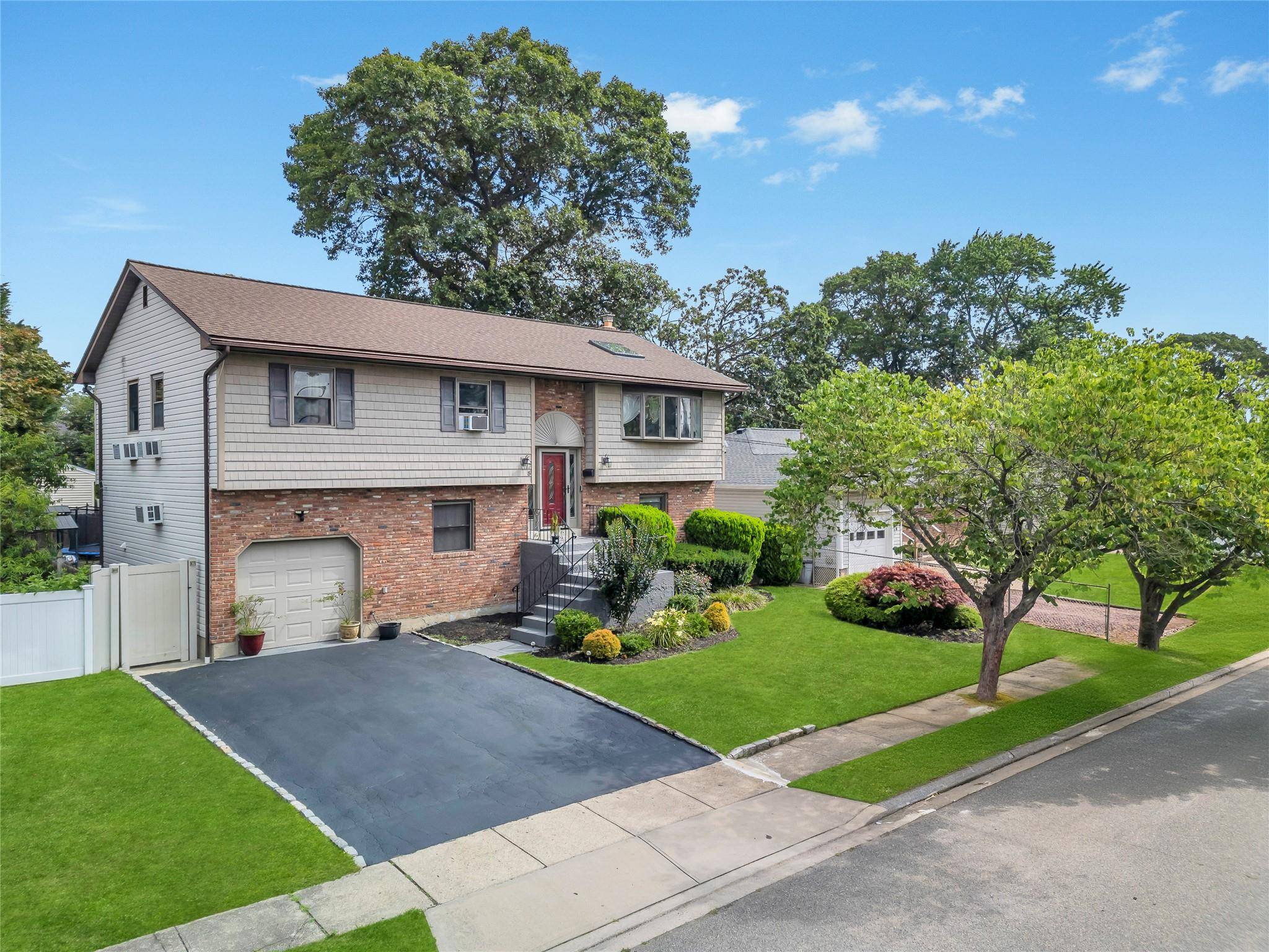 Farmingdale, NY 11735,5 Tomes AVE