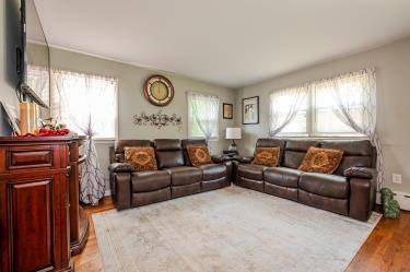 Ronkonkoma, NY 11779,20 Wainwright Street