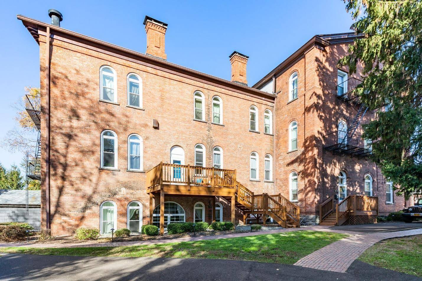 Cornwall On Hudson, NY 12520,21 Idlewild AVE