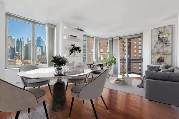 New York (manhattan), NY 10036,500 W 43rd ST #15E