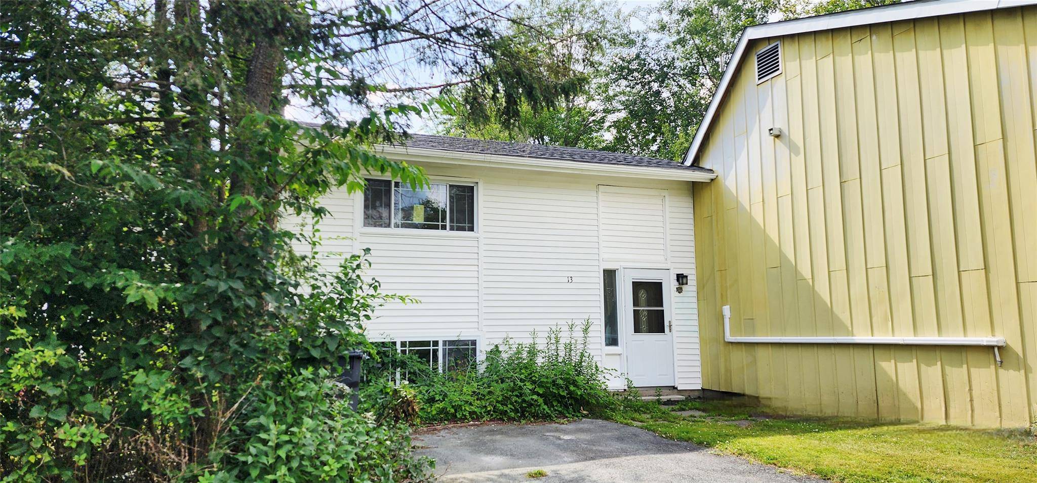 Kiamesha Lake, NY 12751,13 Laura LN