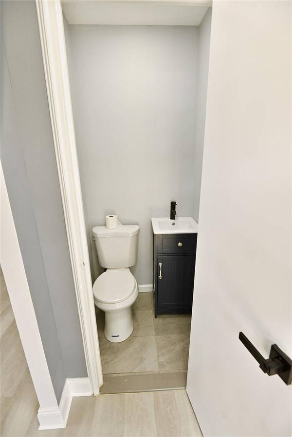 Springfield Gardens, NY 11413,21928 141st RD