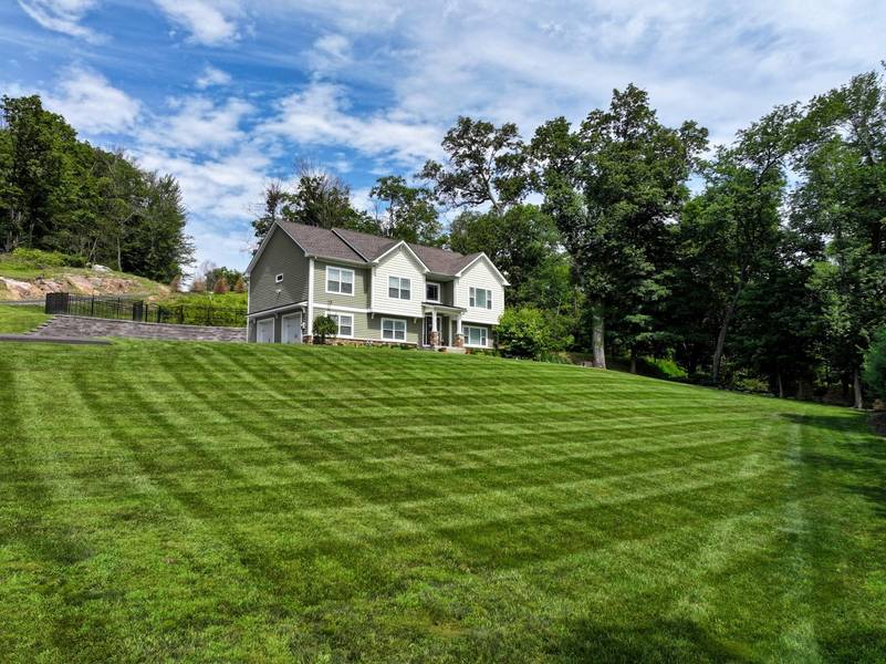 195 Pleasant Hill RD, New Windsor, NY 12553