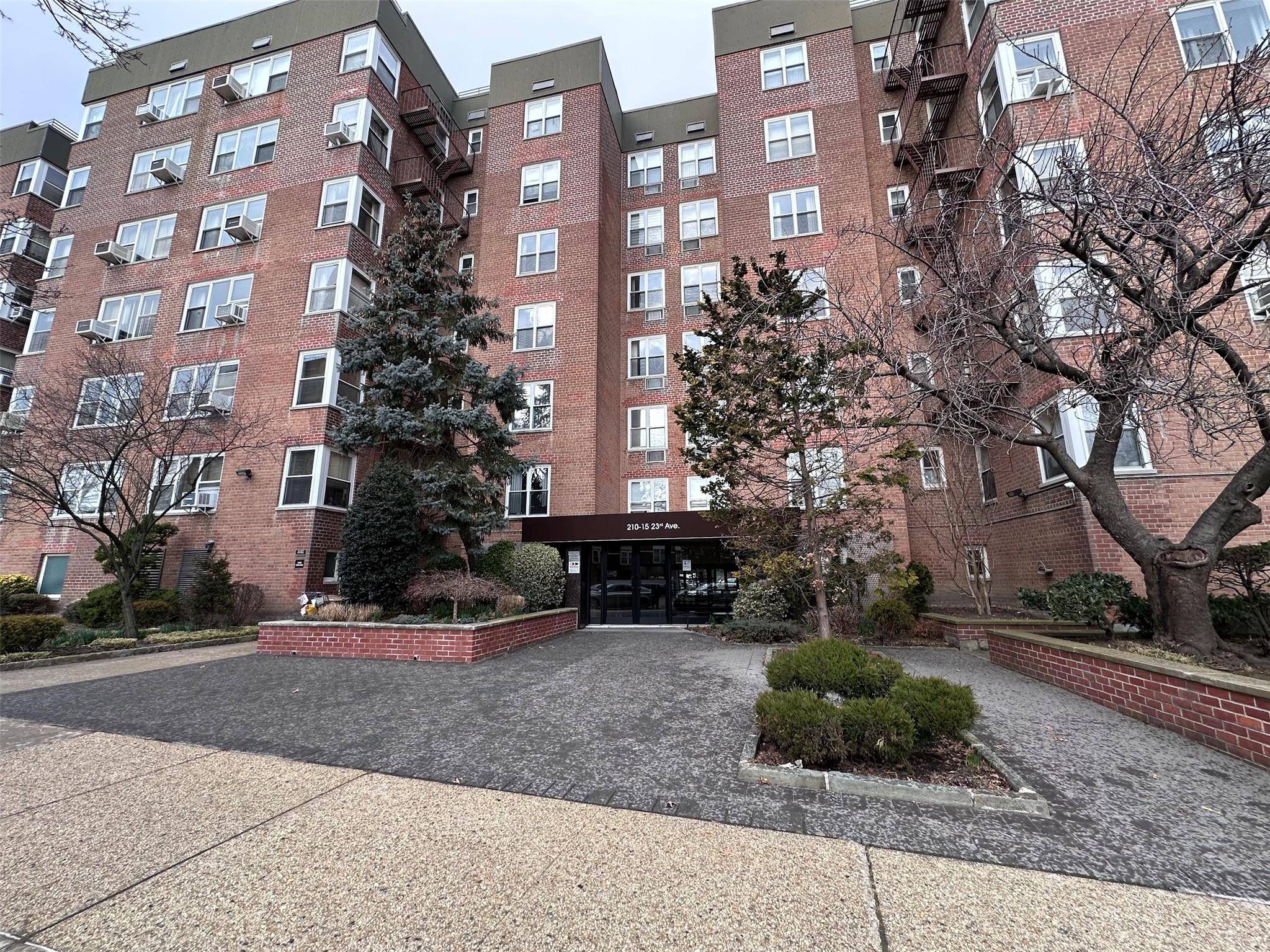 210-15 23rd AVE #1J, Bayside, NY 11360