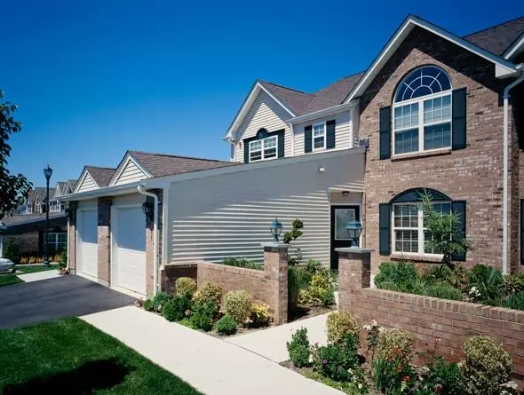 Farmingville, NY 11738,96 Overlook DR #96
