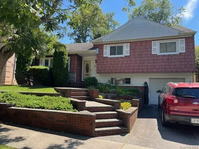 24914 Cambria Ave AVE, Little Neck, NY 11362
