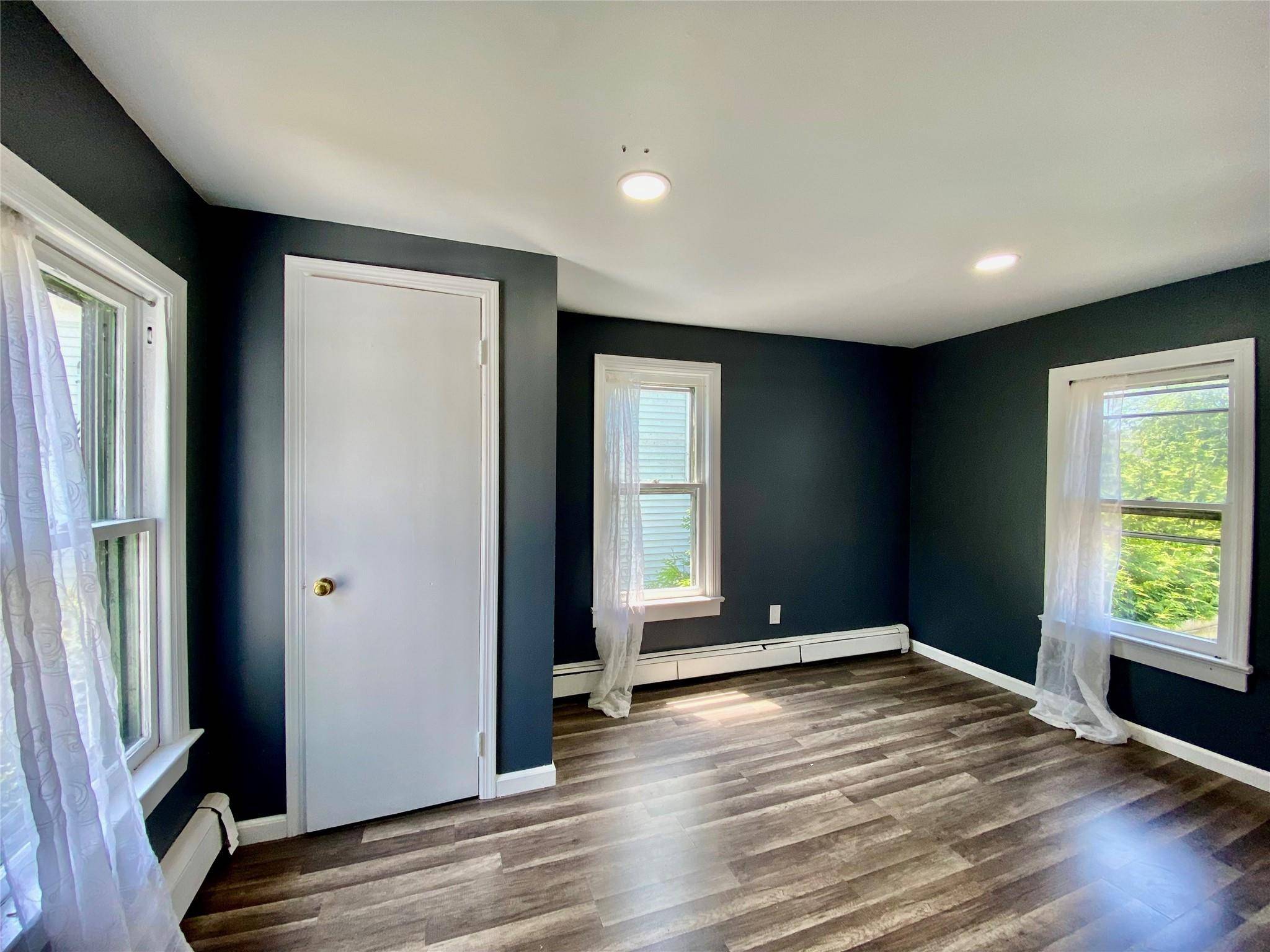 Greenport, NY 11944,427 4th ST