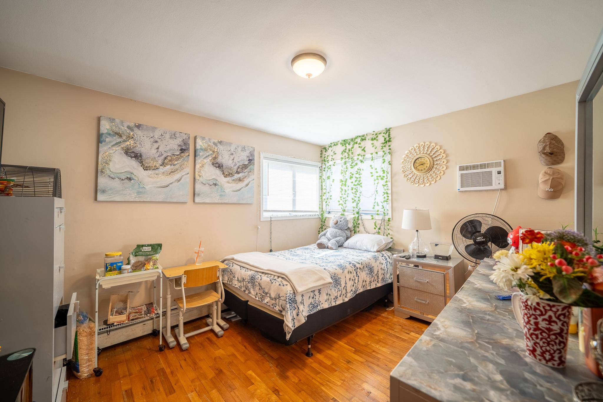 Levittown, NY 11756,469 N Newbridge RD