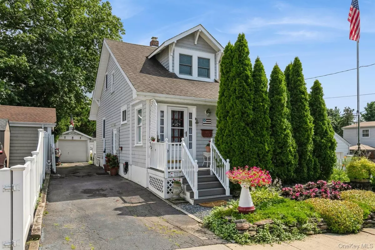 Locust Valley, NY 11560,45 Cherry ST