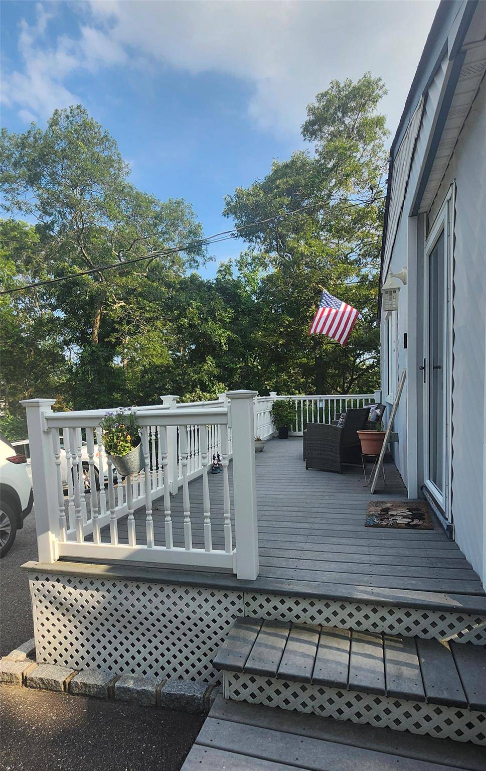 Farmingville, NY 11738,8 Glenwood PL