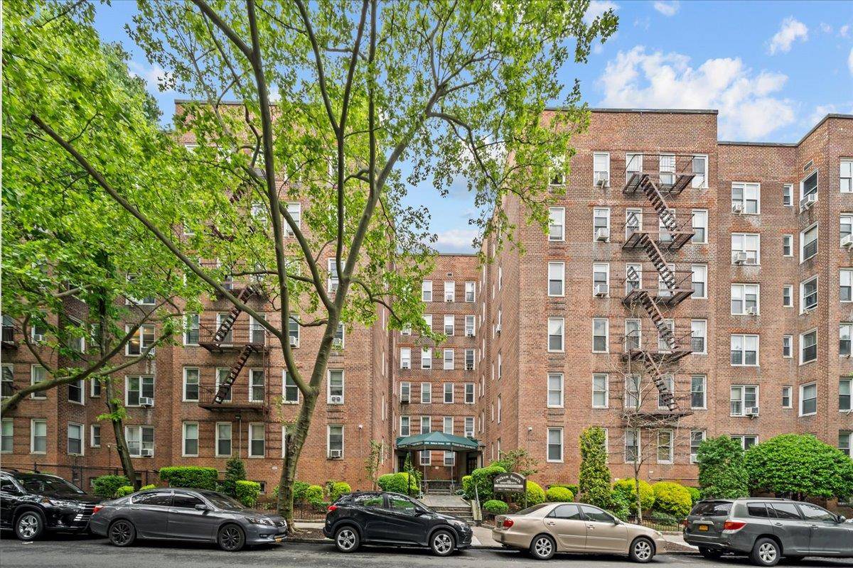 2107 Wallace AVE #4G, Bronx, NY 10462