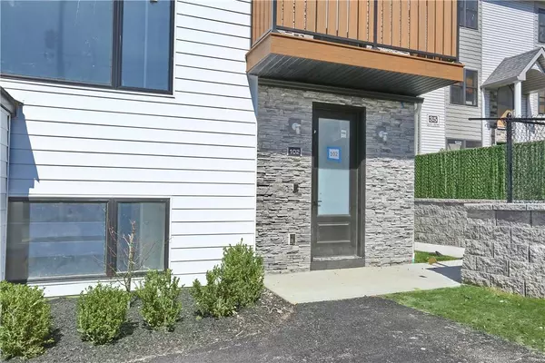 Spring Valley, NY 10977,33 Ewing AVE #102