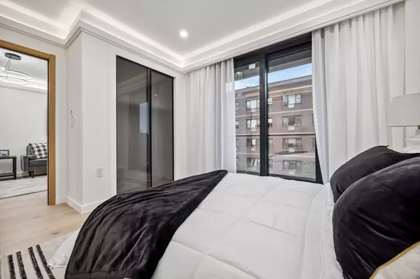 New York (manhattan), NY 10029,168 E 111th ST #8E