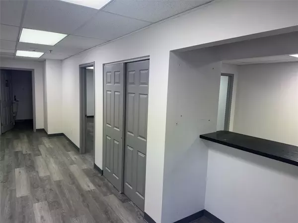 Miller Place, NY 11777,595 Rt 25A #13