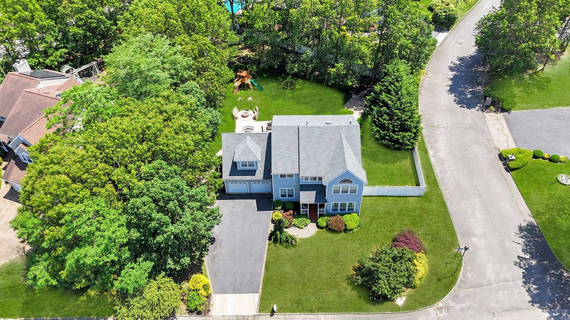 South Setauket, NY 11720,75 Province DR