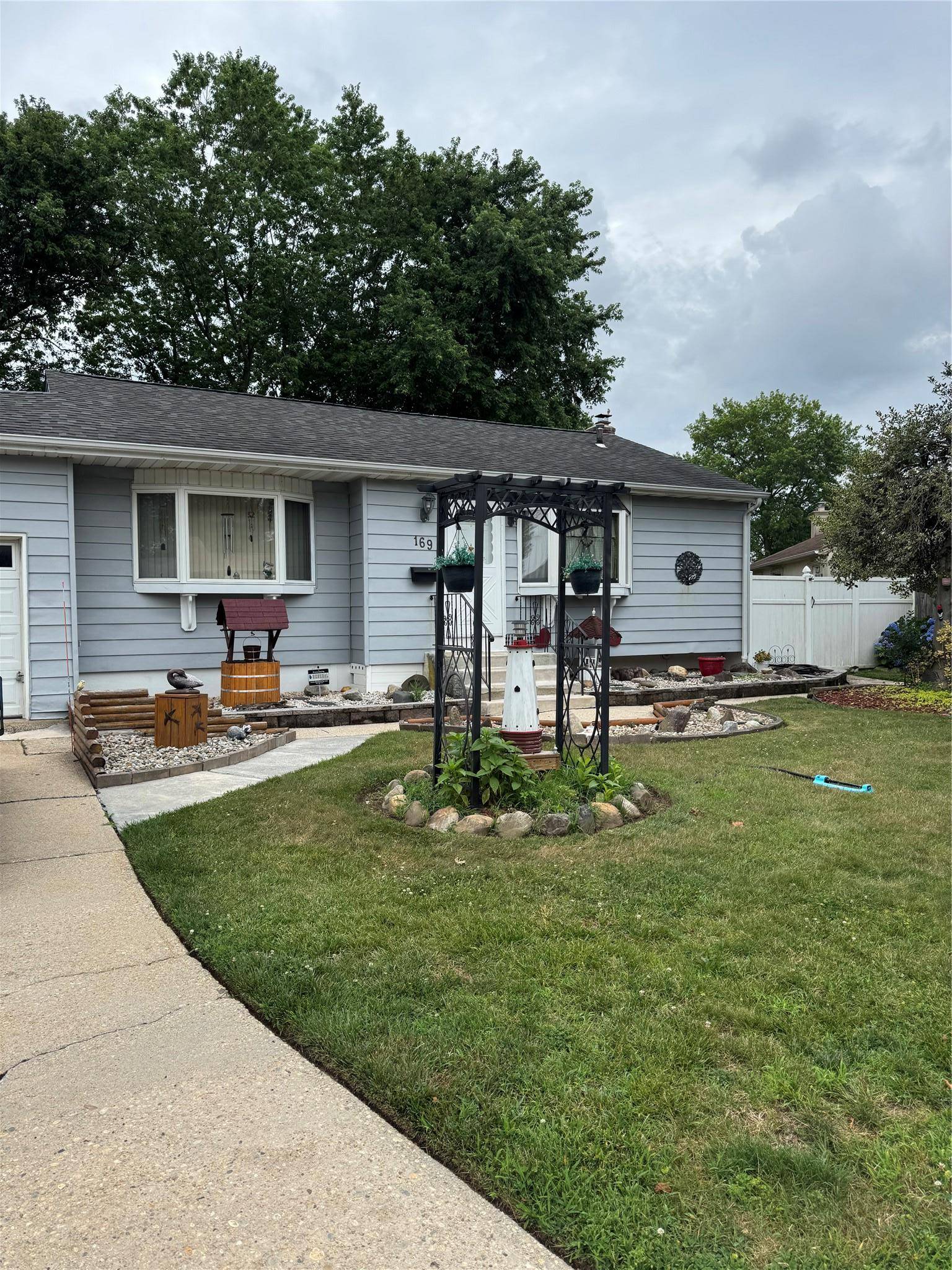 169 Front AVE, Brentwood, NY 11717