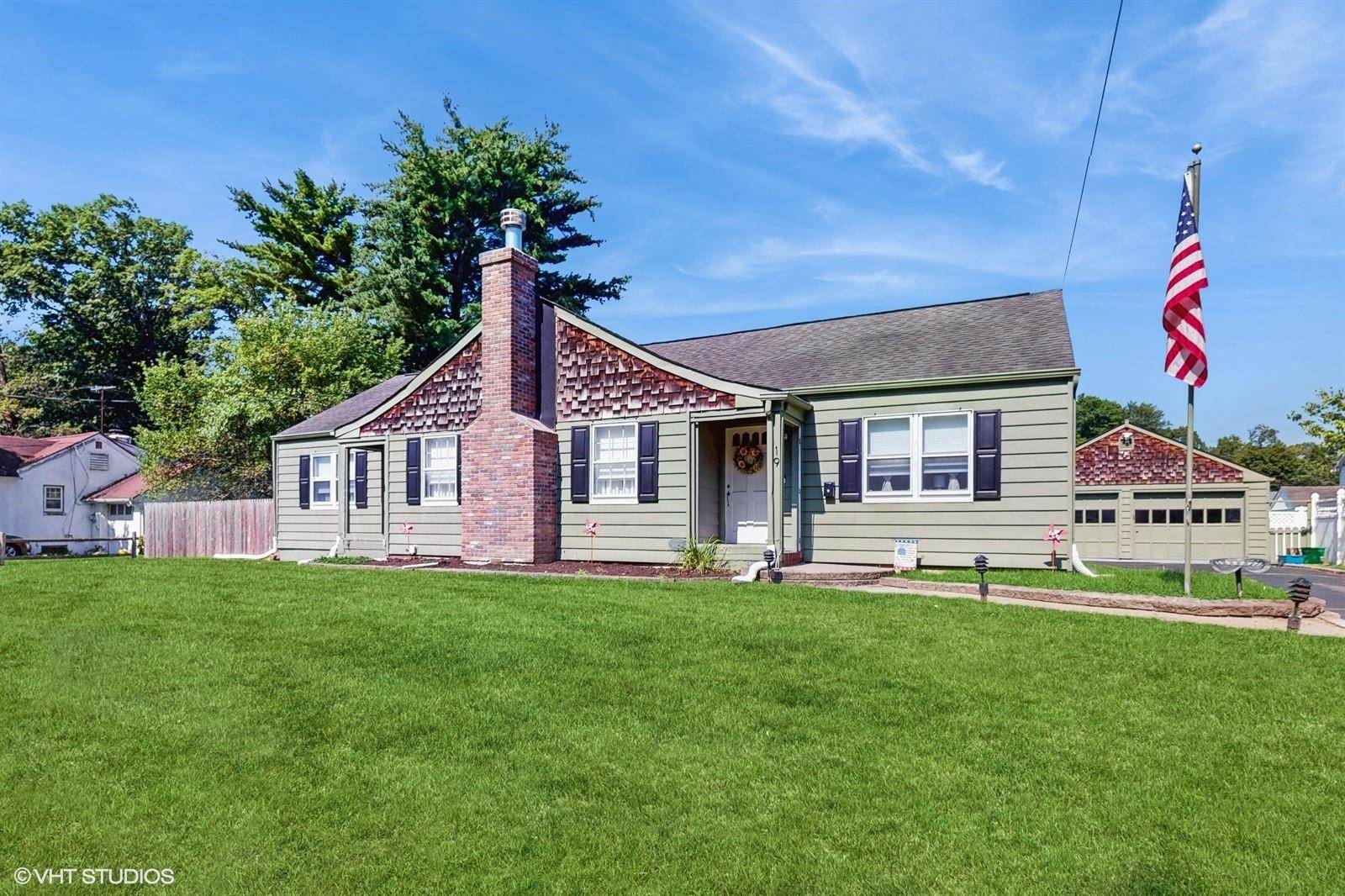 19 Crestwood DR, New City, NY 10956