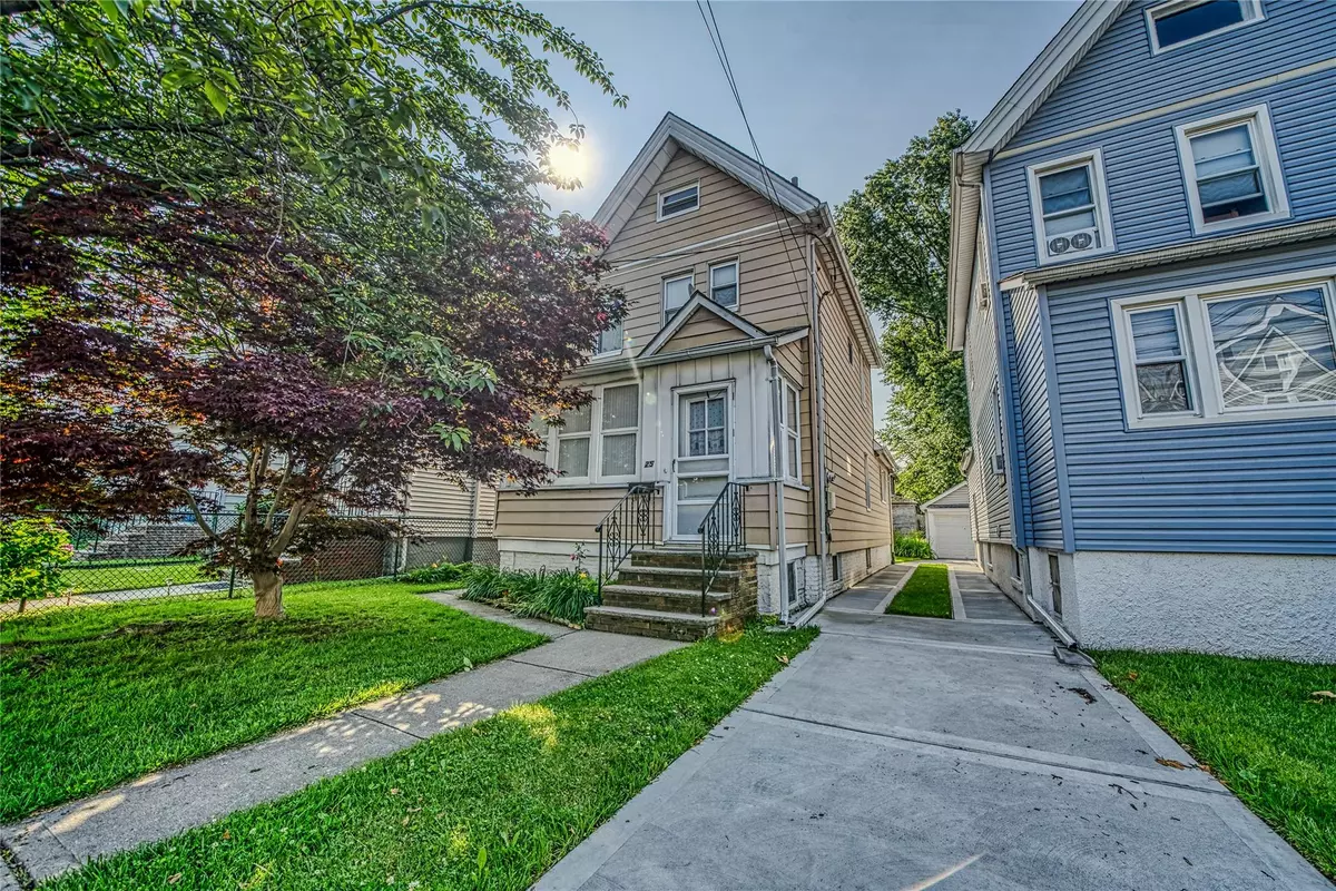 Staten Island, NY 10302,25 Lexington AVE