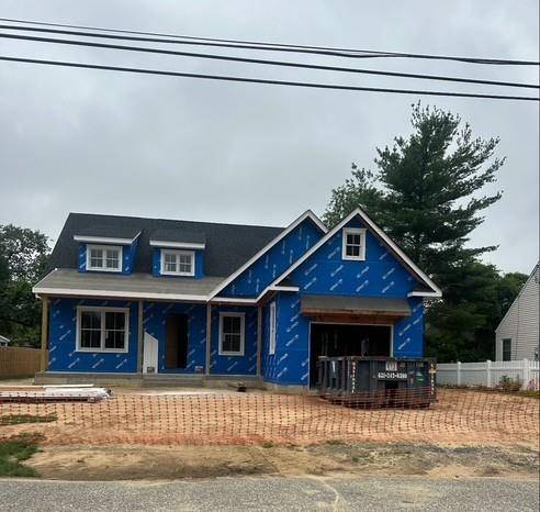 6 Girard AVE, Bay Shore, NY 11706