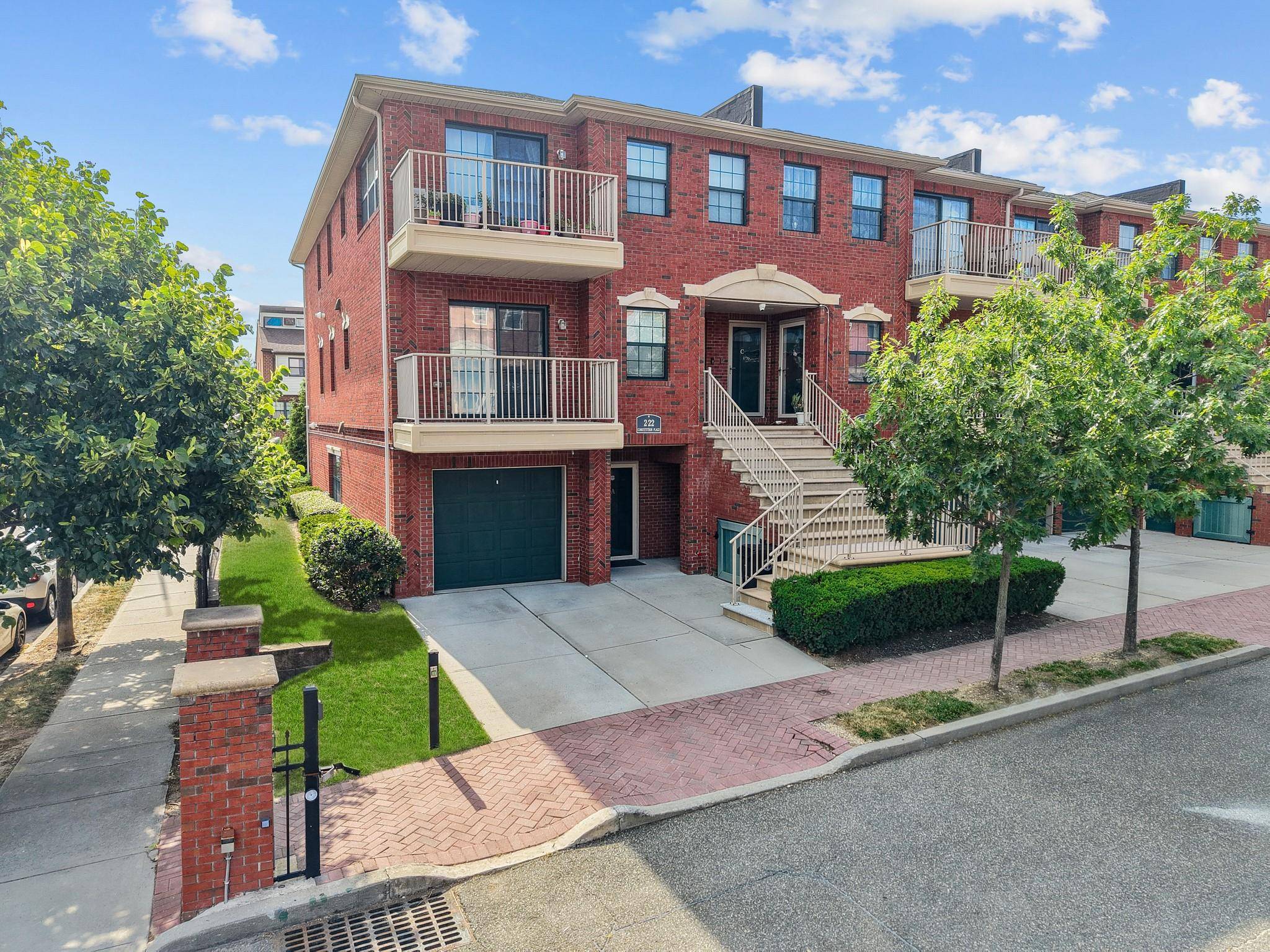 College Point, NY 11356,Apt A 2-22 Constitution Place #167