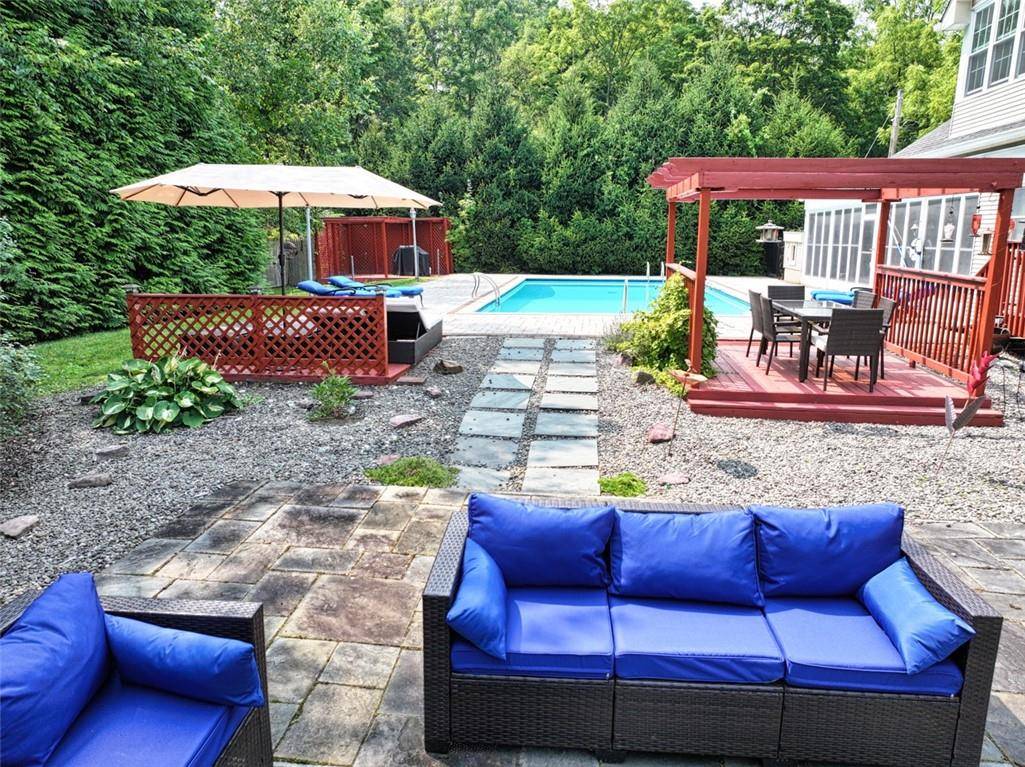Highland Mills, NY 10930,9 Roselawn RD