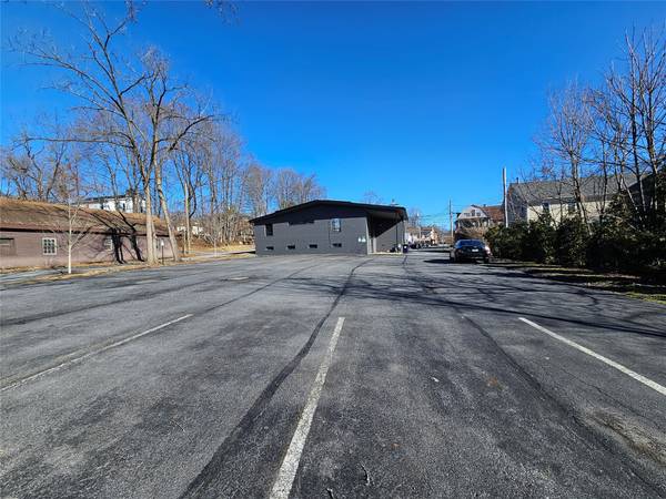 Warwick, NY 10990,23 West ST