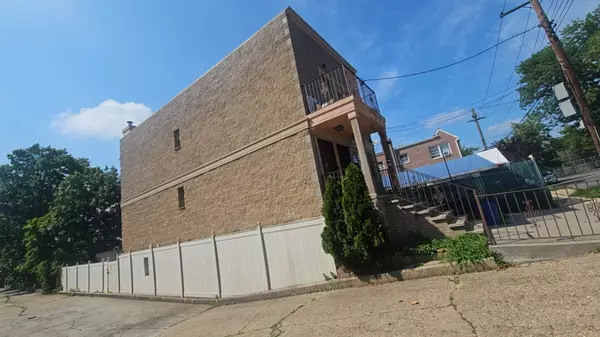 Flushing, NY 11355,57-12 153th ST