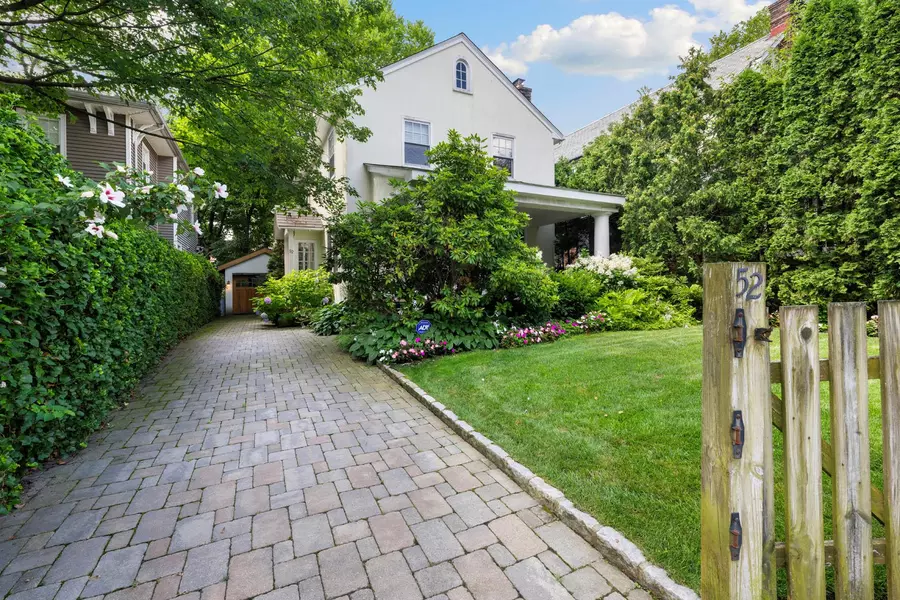 46 Beechwood TER, Yonkers, NY 10705