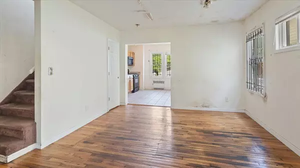 Jamaica, NY 11434,15031 118th AVE