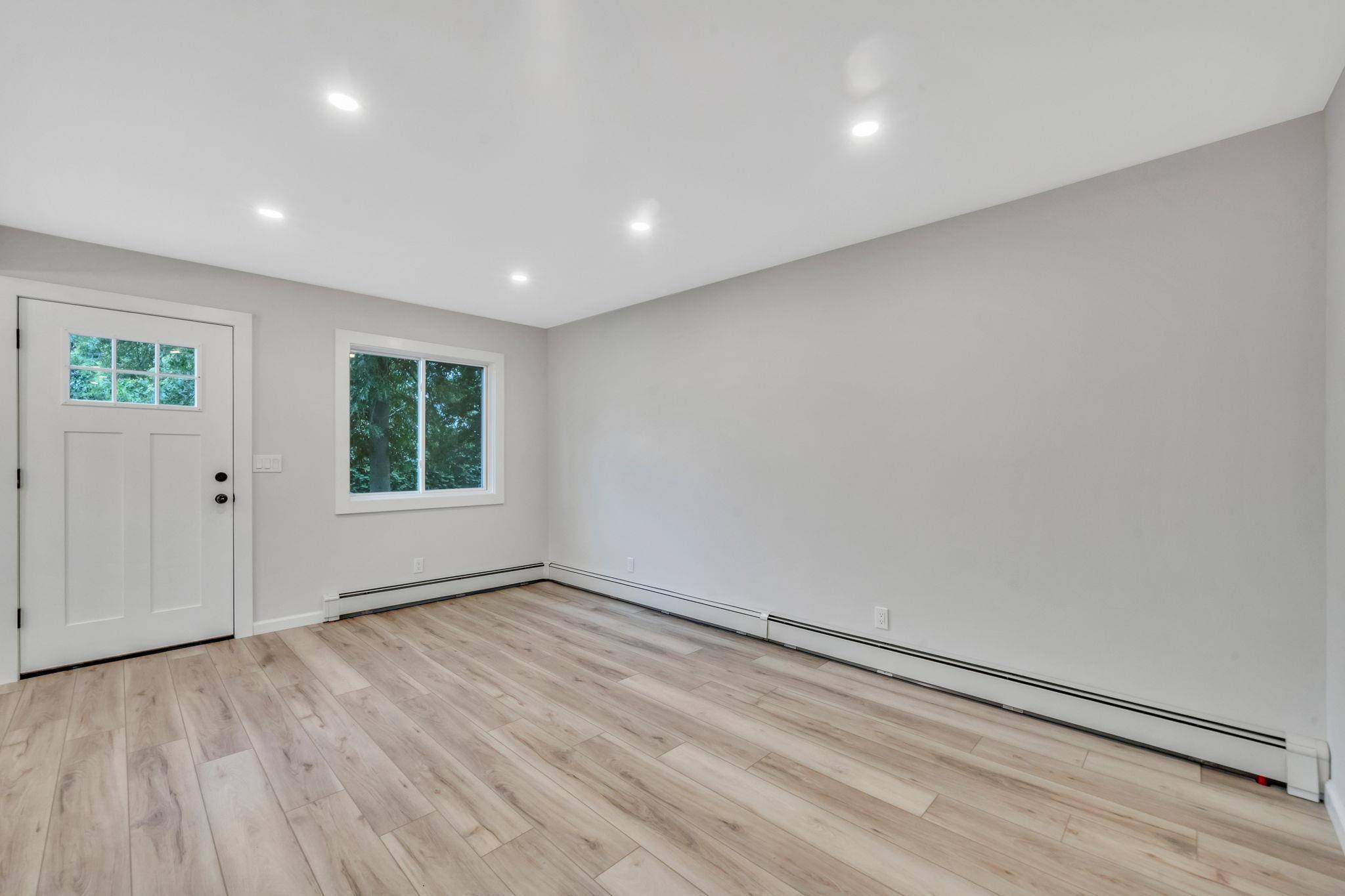 Bay Shore, NY 11706,3 Auburn AVE