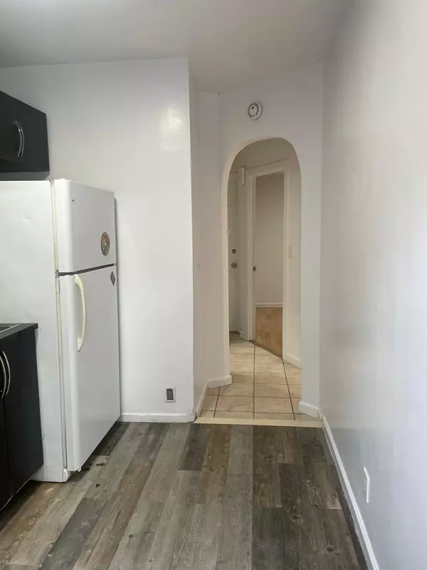 Bronx, NY 10456,782 Cauldwell AVE