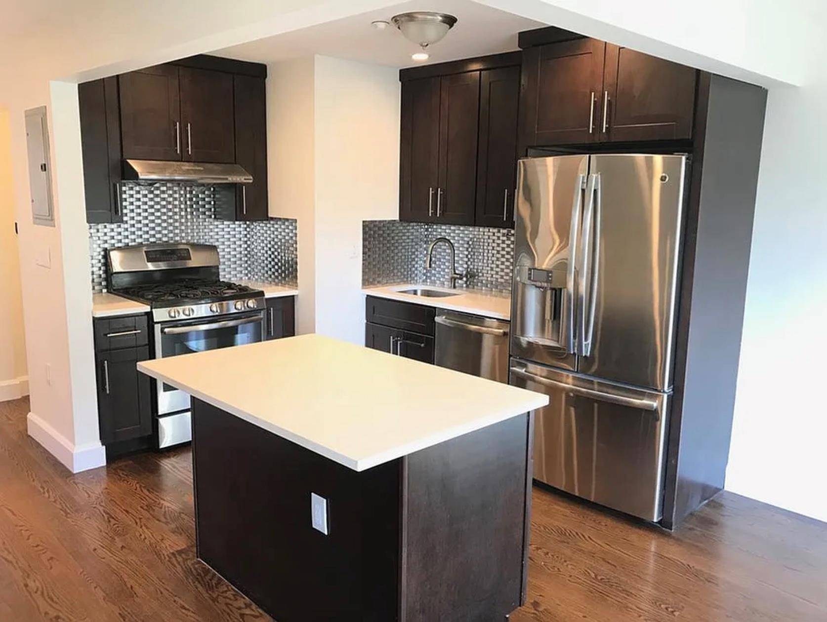 26-50 28th ST, Astoria, NY 11102