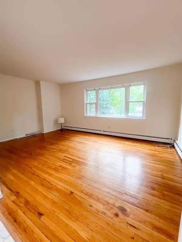 East Northport, NY 11731,64A Polk AVE