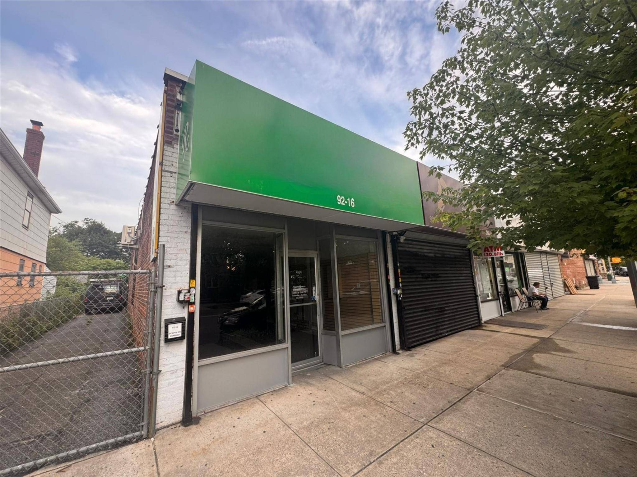 96-12 71st AVE, Forest Hills, NY 11375