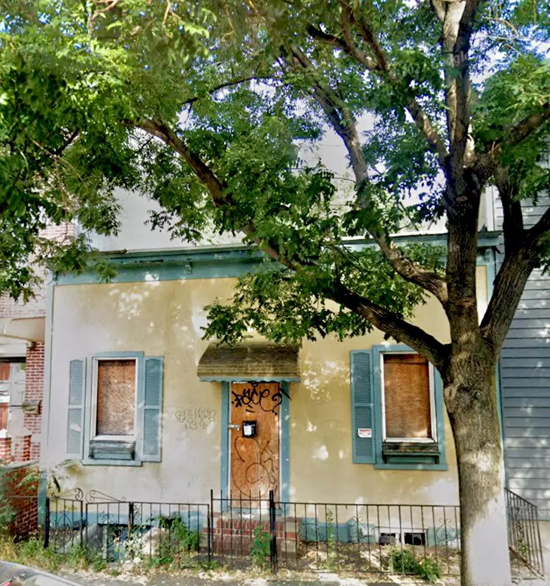 Astoria, NY 11106,3284 36th ST