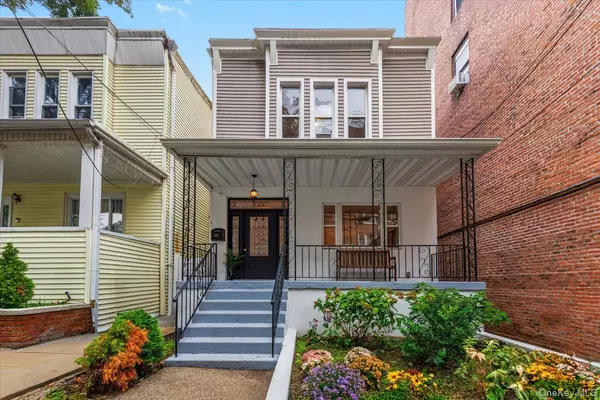 Bronx, NY 10470,525 E 235th ST