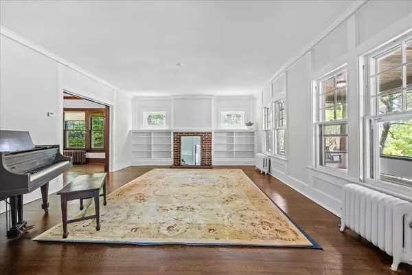 Hastings-on-hudson, NY 10706,18 Elm PL