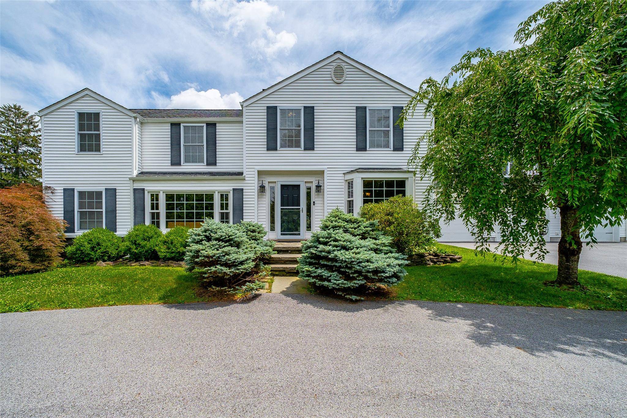 Poughkeepsie, NY 12603,14 Flower Hill RD