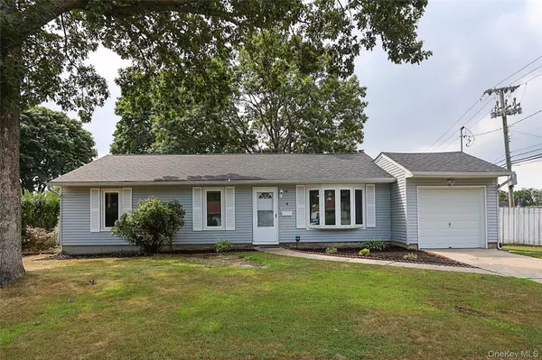 Central Islip, NY 11722,4 Naples AVE