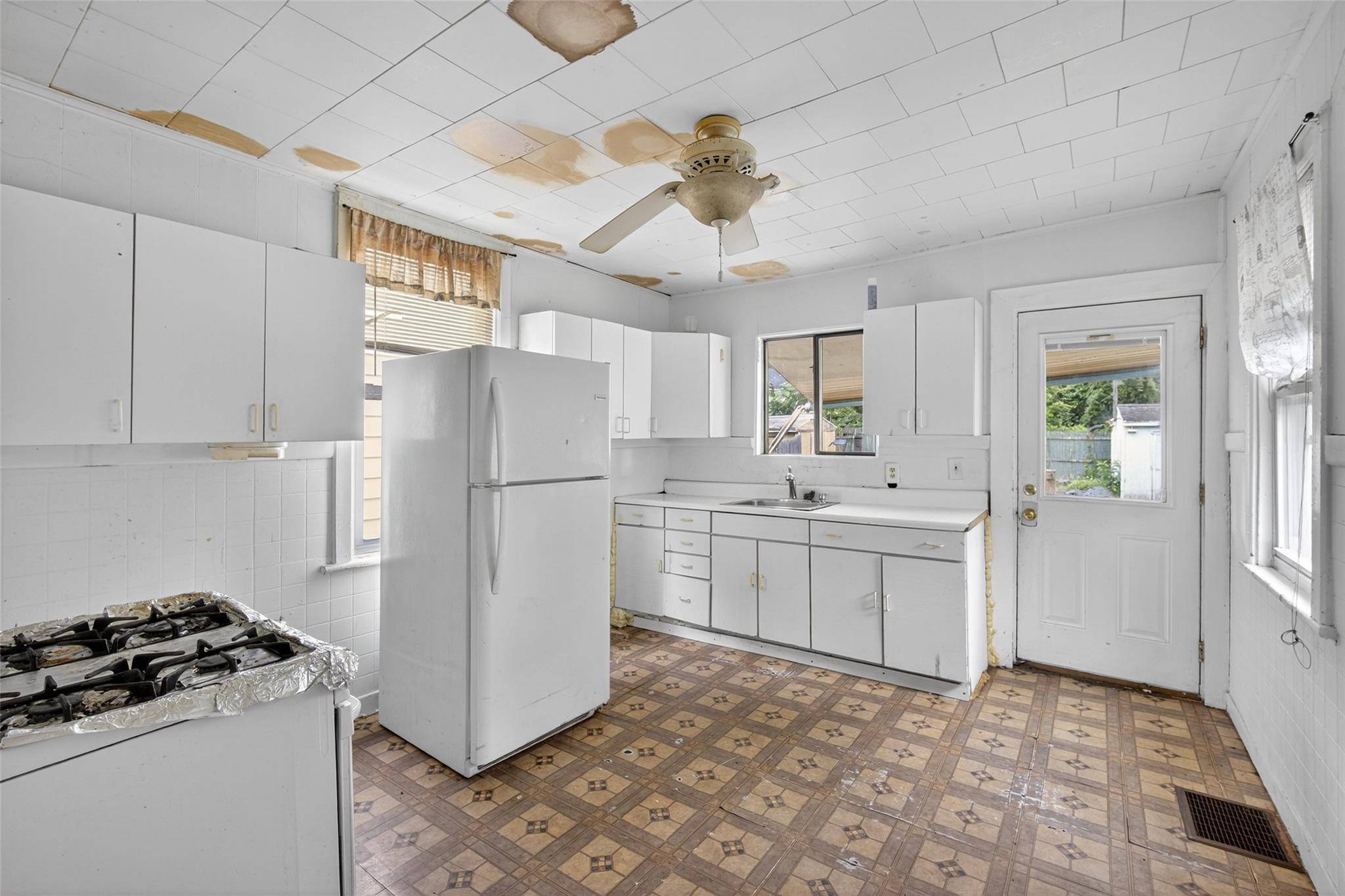 Kingston, NY 12401,46 Elmendorf ST